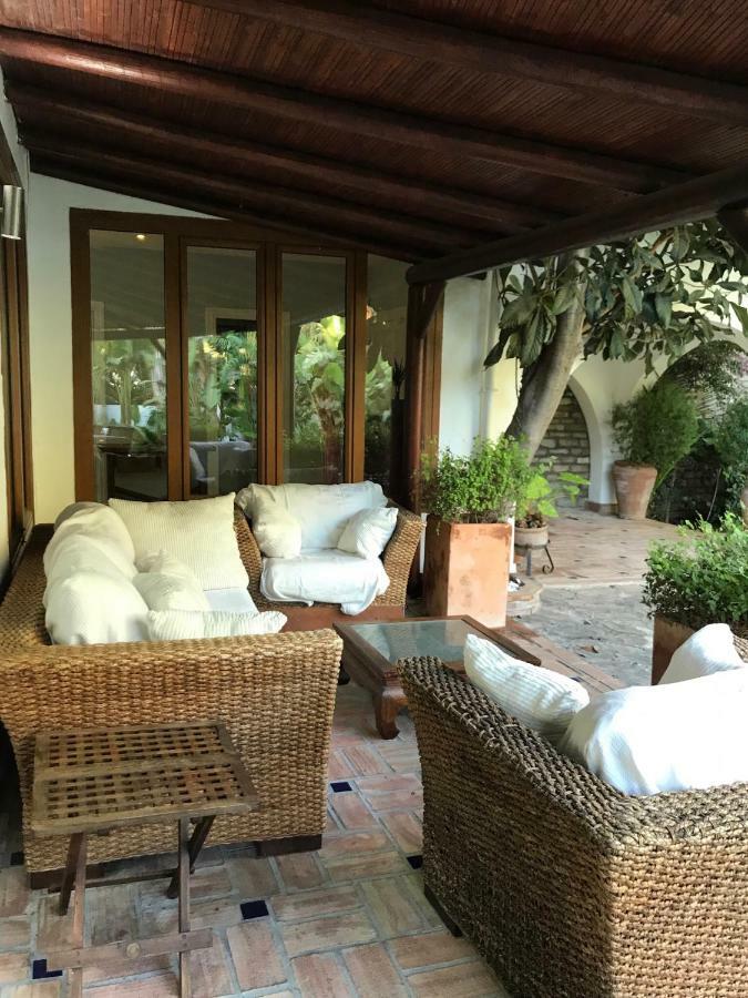 Villa With Heated Pool And Jacuzzi Close To Puerto Banus And Beach Estepona Kültér fotó